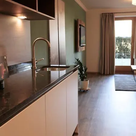 Alpin-hotel Schrofenblick Hotel 4*