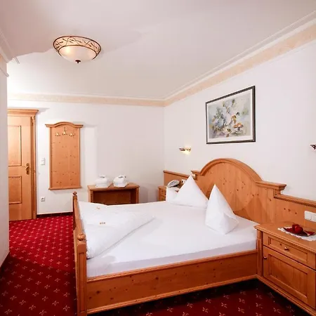 Alpin-hotel Schrofenblick