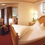 Alpin-hotel Schrofenblick 4* مايرهوفن