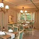 فندق Alpin-hotel Schrofenblick 4*